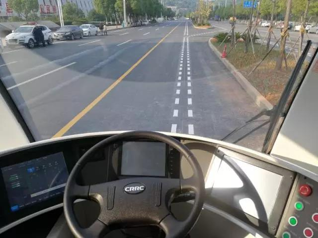 客車自動破窗裝置,遙控自動破玻器,破窗器,南冠破玻器 客車自動破窗裝置,遙控自動破玻器,破窗器,南冠破玻器